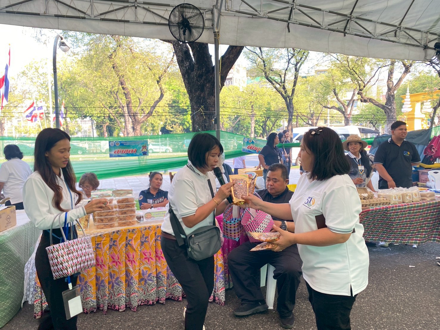 title - ส.ป.ก.ระนอง เข้าร่วมโครงการจัดกิจกรรม 51 ปี สำนักงานการปฏิรูปที่ดินเพื่อเกษตรกรรม (ส.ป.ก.)